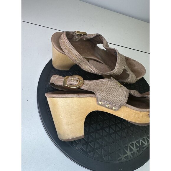 UGG Lomita Sandals Clogs Shoes Womens Size 8 Brown Leather Studded Buckle 3148 - Picture 4 of 11